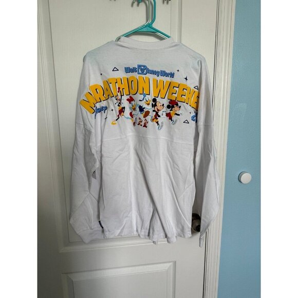 2024 runDisney Marathon Weekend Passholder Spirit Jersey - Picture 2 of 3